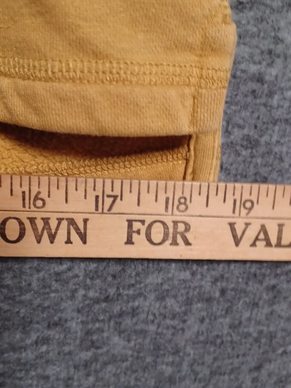 Levi's Men's Long Sleeve Pullover Size Small Mustard Yellow Shirt With Logo